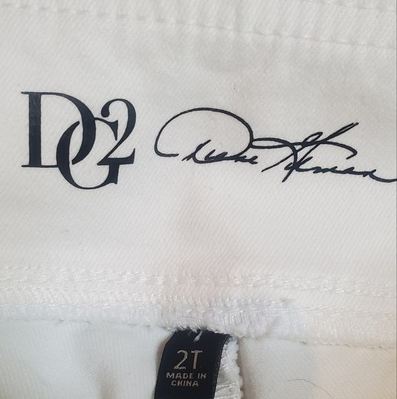 💚5/$25 DG2 Diane Gilman Compact Comfort Denim Bootcut Jeans White Size 2 Tall - Picture 8 of 9